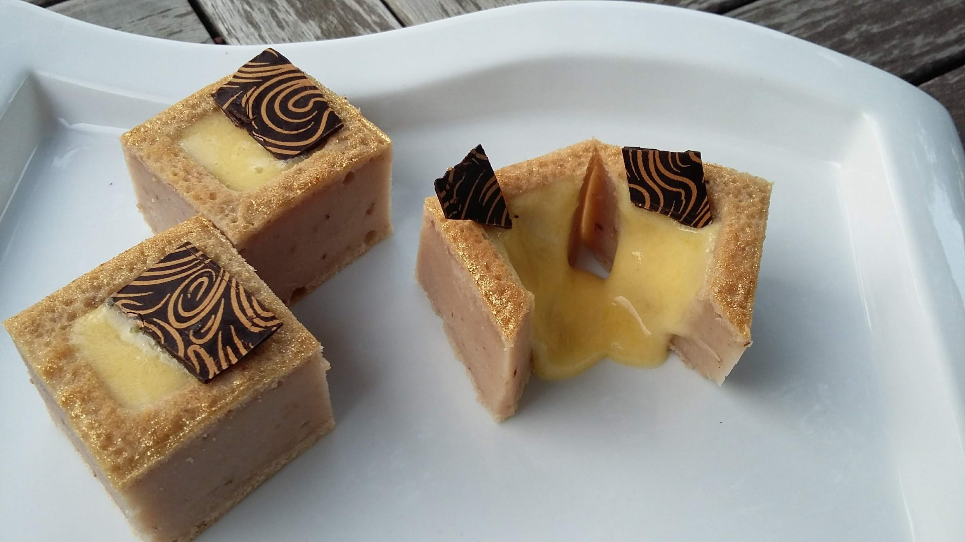 KAŠTANOVÝ DORT S LEMON CURD